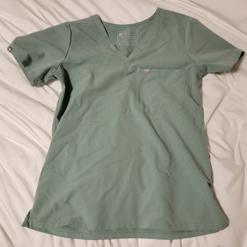 Women's Figs Top